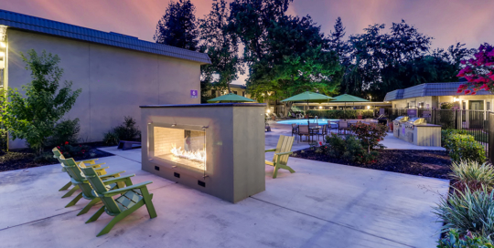 The-Luxe-Firepit-540x272